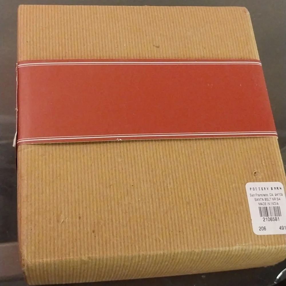 Pottery Barn NIB Napkin Rings